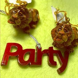 Lion ornaments Gryffindor Party animal